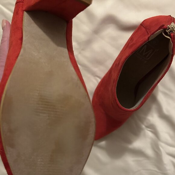 Red Suede High Heeled Ankle Boots - Size 8 - Maker's - Picture 10 of 10